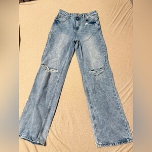 Stylish Blue Distressed Women Jeans